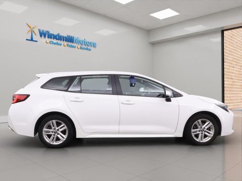 Toyota Corolla 1.8 VVT-h Icon Touring Sports CVT Euro 6 (s/s) 5dr 3