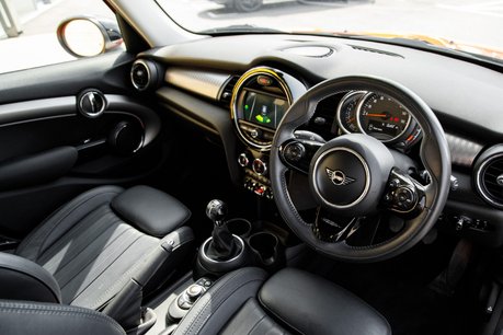 Mini Hatch COOPER EXCLUSIVE