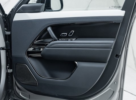 Land Rover Range Rover Sport P635 SV EDITION ONE 24