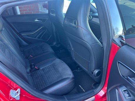 Mercedes-Benz CLA Class CLA220 CDI AMG SPORT 13