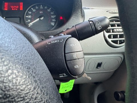 Renault Kangoo 1.2 16v 75 Authentique 5dr 14