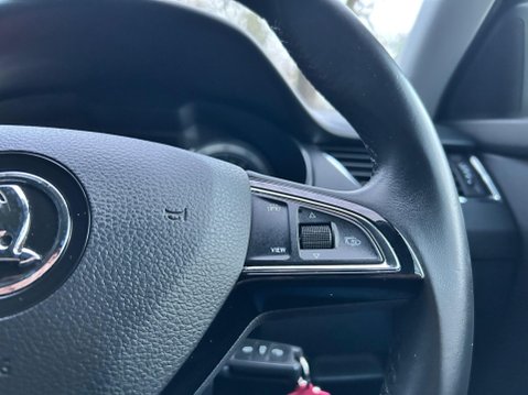 Skoda Octavia SE L TSI DSG 26