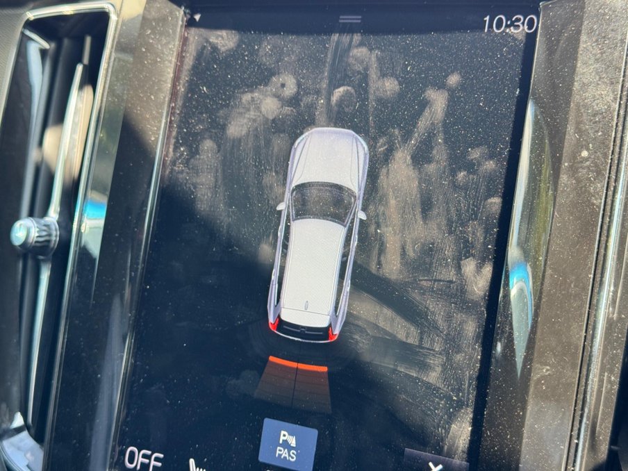 2018 Volvo XC60 — image 15