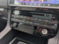 Jaguar F-Pace V6 FIRST EDITION AWD 31