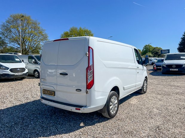 Ford Transit Custom SWB L1H1 (SOLD) Low Roof Limited 280 Air Con Alloys Nav Sensors EURO 6 NO V 6