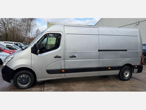 Renault Master 2.3 dCi 35 Business Panel Van 5dr Diesel Manual FWD LWB Medium Roof Euro 6 21