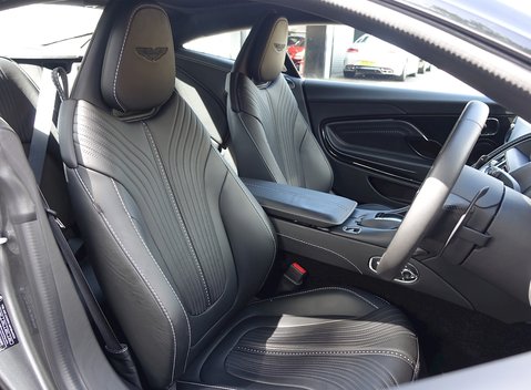 Aston Martin DB11 12