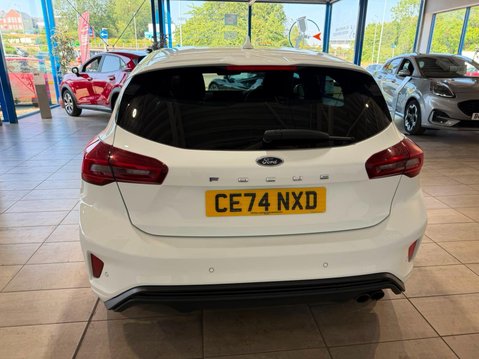 Ford Focus 1.0T EcoBoost MHEV ST-Line DCT Euro 6 (s/s) 5dr 5