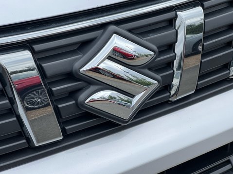 Suzuki Vitara SZ5 BOOSTERJET MHEV 13