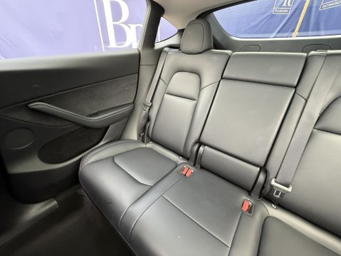 Tesla Model Y (Dual Motor) Long Range SUV 5dr Electric Auto 4WDE (384 bhp) 27