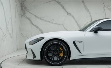 Mercedes-Benz Amg GT 63 Ultimate 32