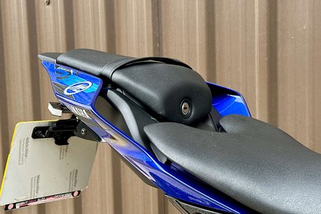 Yamaha R125 (YZF 125-A) 11