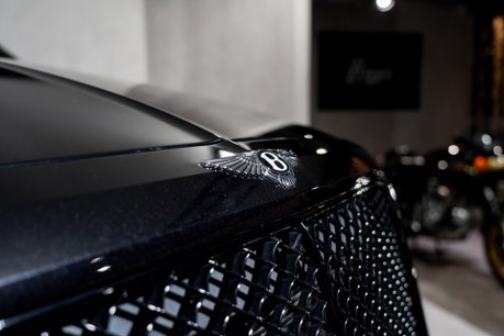 Bentley Bentayga W12. ALL TERRAIN SPEC. PANORAMIC ROOF. H, C & M SEATS. PRIVACY GLASS. 58