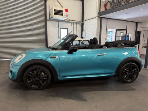 Mini Convertible 1.5 Cooper 2dr 8