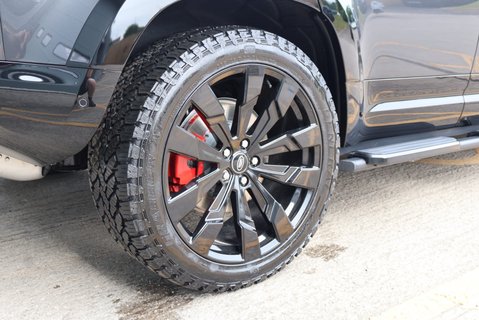 Land Rover Defender 110 2026 HARD TOP X-DYNAMIC HSE styled by SEEKER  with SVR SEAT CONVERSION 11