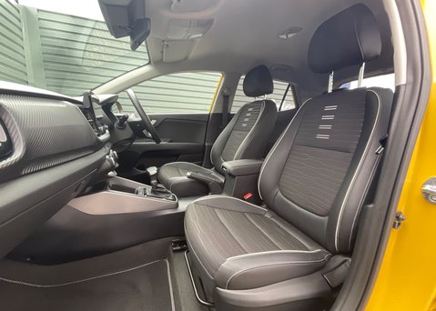 Kia Stonic 1.0 T-GDI GT-LINE ISG MHEV 9