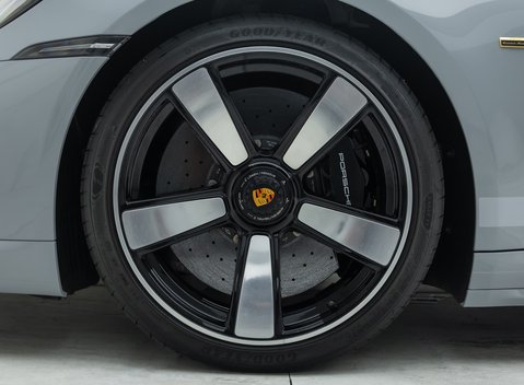 Porsche 911 SPORT CLASSIC (992) 31