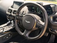 Aston Martin Vantage 4.0 V8 Coupe 13
