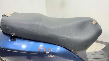 Piaggio Fly 2009 12K NON RUNNING PROJECT SCOOTER 100CC 16