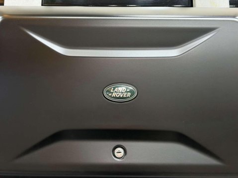 Land Rover Defender 2.0 SD4 S SUV 5dr Diesel Auto 4WD Euro 6 (s/s) (240 ps) 58