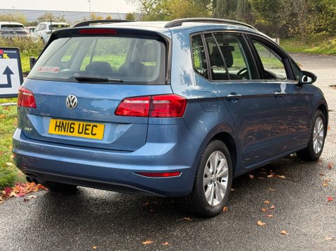 Volkswagen Golf SV SE TSI 25