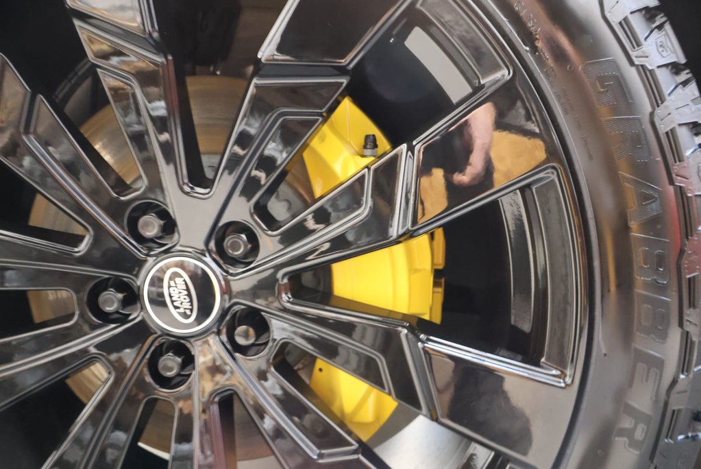 Land Rover Defender 110 2026 HARDTOP S  BIG SPEC WITH UPGRADE SVR FRONT AND REAR SEATS  BY SEEKER  17