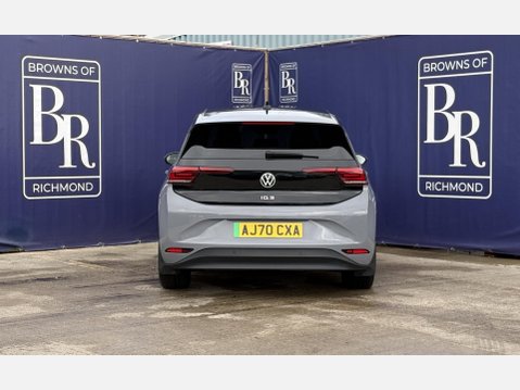 Volkswagen ID.3 Pro Performance 58kWh Life Hatchback 5dr Electric Auto (204 ps) 5