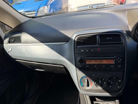 Fiat Grande Punto 1.4 Active Hatchback 5dr Petrol Manual Euro 4 (77 bhp) 38