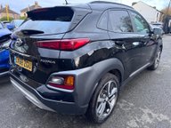 Hyundai KONA PREMIUM SE 7