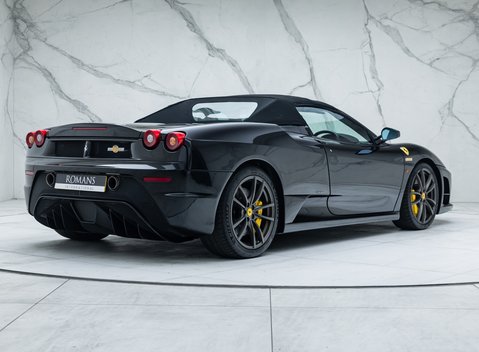 Ferrari 430 Scuderia SPIDER 16M 12
