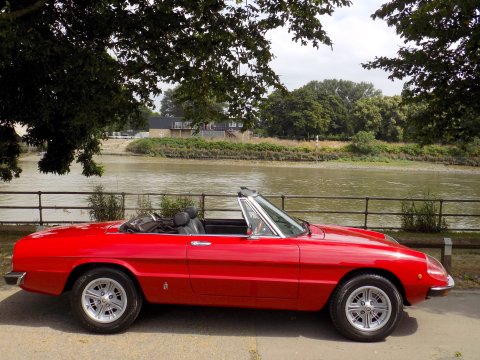 Alfa Romeo Spider 2000 Spider Veloce 13