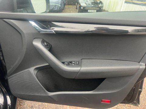 Skoda Octavia SE L TSI DSG 37