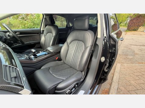 Audi S8 4.0 S8 V8 TFSI Quattro Auto 4WD 4dr 10