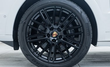 Porsche Cayenne V6 E-HYBRID Coupe 13