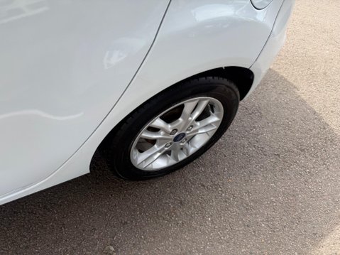 Ford Fiesta 1.25 Zetec Euro 6 5dr 15