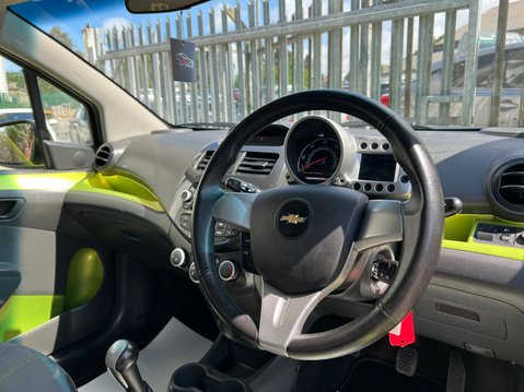 Chevrolet Spark LTZ 34