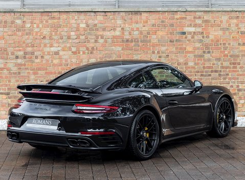 Porsche 911 (991.2) Turbo S 7