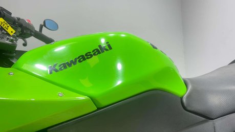 Kawasaki Ninja 2011 29K RUNNING PROJECT BIKE SPARES OR REPAIR 250CC SPORT 25