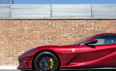 Ferrari 812 Superfast 27