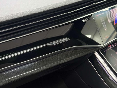 Audi Q7 3.0 TFSI V6 55 Black Edition SUV 5dr Petrol Tiptronic quattro Euro 6 (s/s) 31