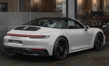 Porsche 911 Targa 4 GTS (992) 4