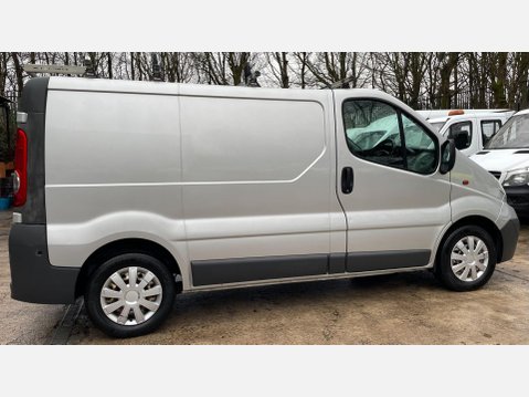 Vauxhall Vivaro 2.0 2700 CDTi Panel Van 4dr Diesel Manual FWD L1 (195 g/km, 113 bhp) 9