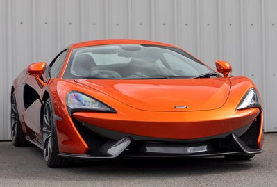 McLaren 570S 