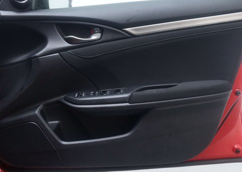 Honda Civic 1.0 Civic SR VTec 5dr 43