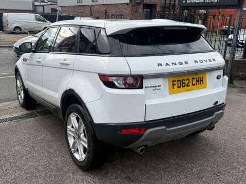 Land Rover Range Rover Evoque 2.2 Range Rover Evoque Pure SD4 Auto 4WD 5dr 4