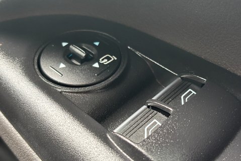 Ford Transit Connect 240 L1 MS-RT 120 ps Automatic Panel Van 38