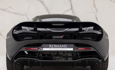 McLaren 720S Performance 4