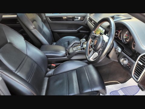 Porsche Cayenne V6 14