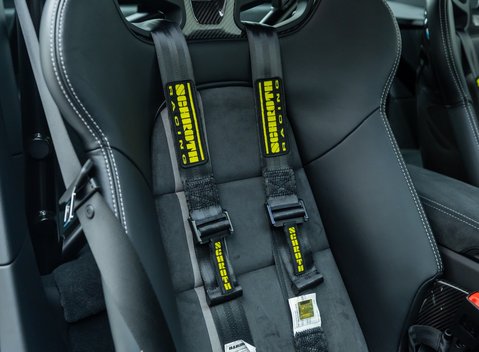 Porsche 911 GT3 (991.2) 16