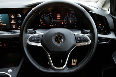 Volkswagen Golf ACTIVE TSI 15